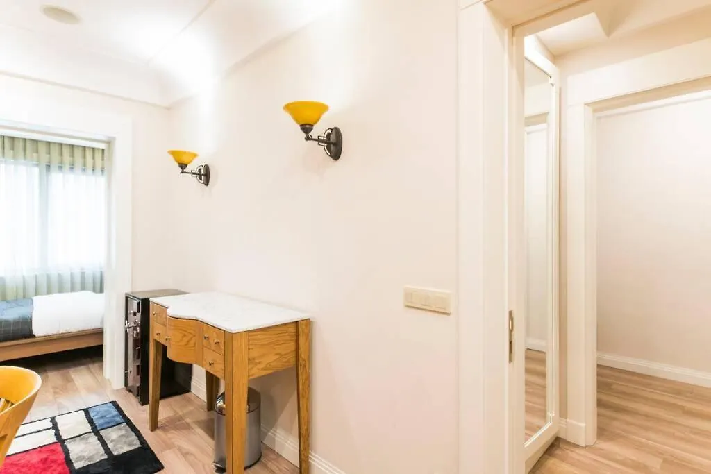 Apartment Wonder Homes - Ultra-Modern Flat, 3 Bedroom & 1 Min To Taksim Square Istanbul