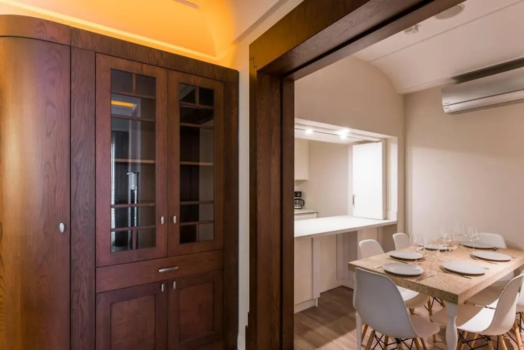 Wonder Homes - Ultra-Modern Flat, 3 Bedroom & 1 Min To Taksim Square Istanbul Turkey