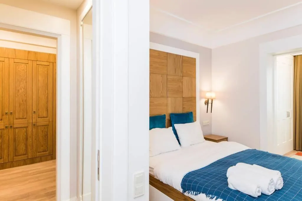 Wonder Homes - Ultra-Modern Flat, 3 Bedroom & 1 Min To Taksim Square Istanbul